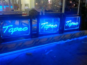 Mavi Led Işıklı Pleksi Firma Logo Lazer Tarama ile Hazırlanan Işıklı Pleksi umraniyelazer.net