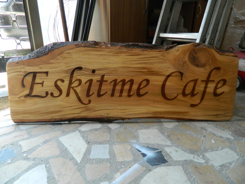 Ahşap Kereste Üzerine Lazer Kazıma İsim Yakma İşlemi ÜmraniyeLazer