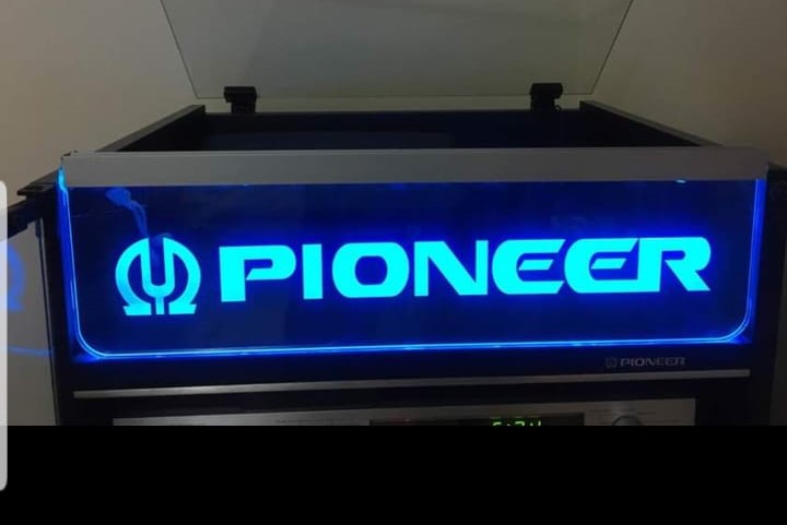 Pioneer Mavi Led Işıklı Şeffaf Pleksi Lazer Tarama Ümraniye Lazer Kesim