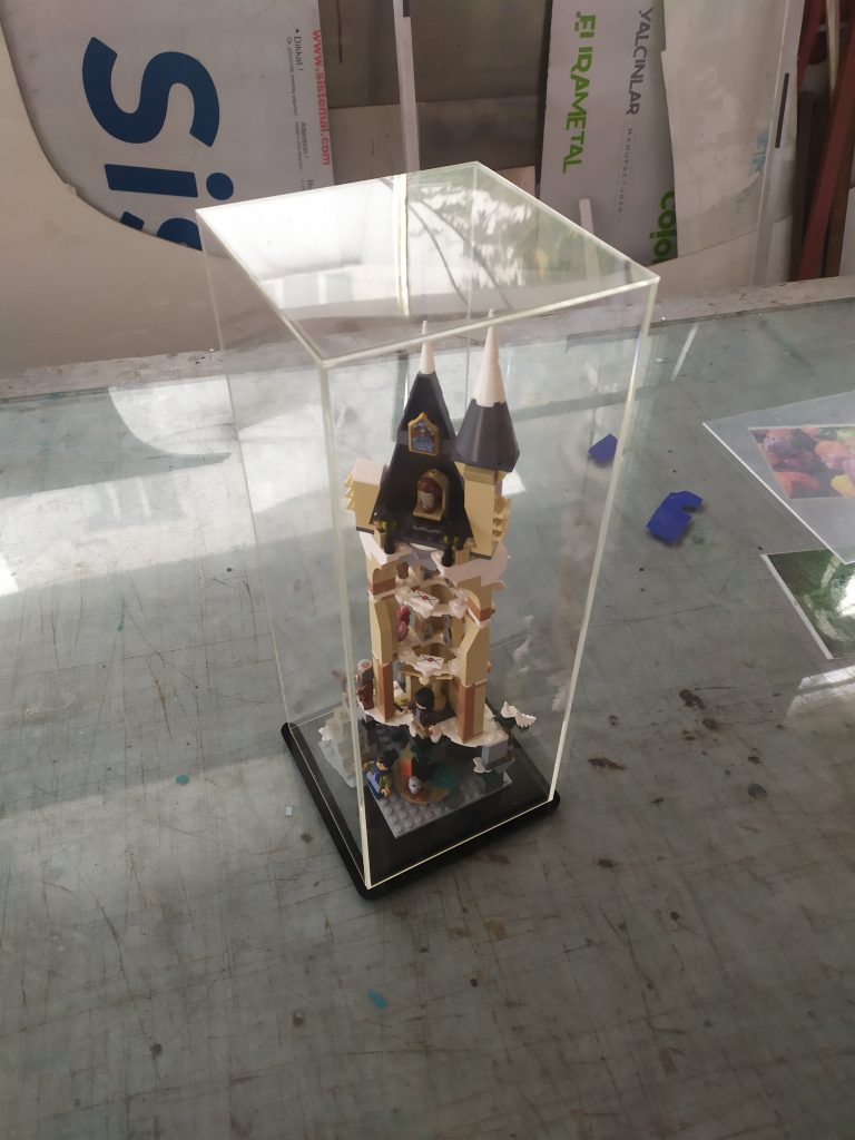 Koruma Amaçlı Şeffaf Pleksi Kutu Özel Ölçülerde Hazırlanmaktadır