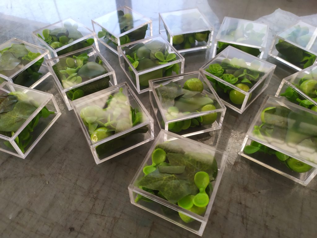 Koruma Amaçlı Pleksi Kutu Her Ölçüde Hazırlanan Akrilik Pleksi Kutu İmalatı